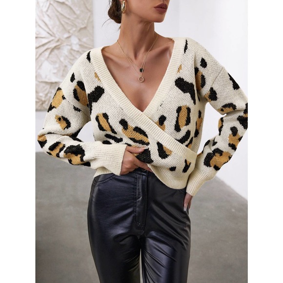 Faux wrap Leopard print v neck Overlap knit Sweater - Picture 3 of 5